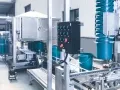 Desapilador de baldes industriales